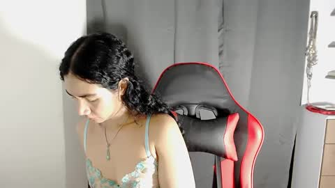 Snapshot of abbi_mooncb chatting on October 10, 2:12 pm Abbi mooncb online show from October 10, 2:12 pm