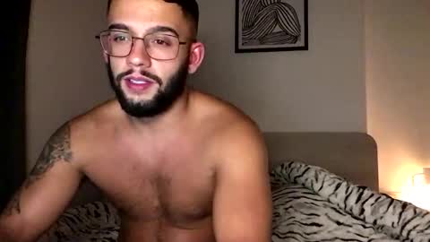 Snapshot of abbie_xo1 chatting on September 28, 7:23 pm Abbie xo online show from September 28, 7:23 pm