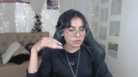 Abbi online show from January 13, 6:38 pm