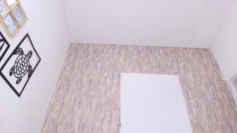 Abby online show from November 18, 7:06 pm