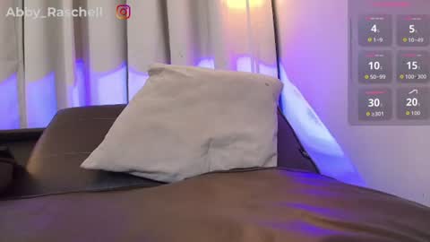 abby_raschell online show from July 12, 8:17 am