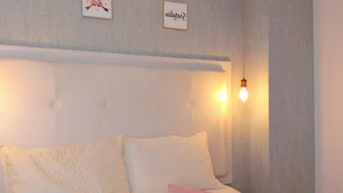 Abby Dixon  online show from March 4, 3:55 am