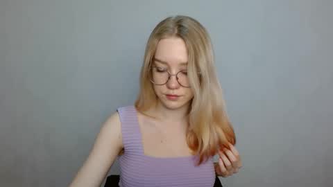 Abby Lovense is active online show from February 10, 8:20 am