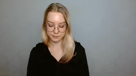 Abby Lovense is active online show from January 28, 1:05 pm