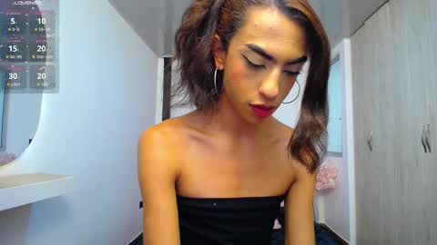 Abigail online show from February 6, 3:48 pm