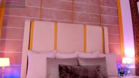    online show from November 19, 11:47 pm