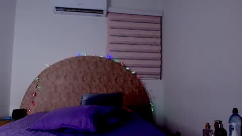 Abigail online show from December 4, 3:06 am