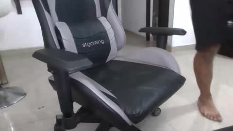 abraca402512 online show from February 8, 5:49 pm