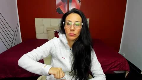 ABRIL online show from February 15, 8:11 pm