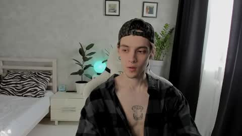 abslut online show from June 1, 12:39 pm