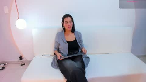    online show from January 16, 2:15 pm