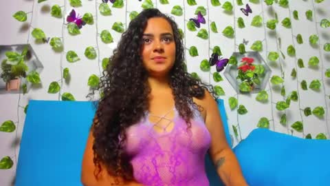 ada_walkerr online show from August 7, 2:21 am
