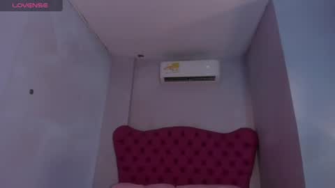 Adalyn Cute online show from July 30, 11:44 am