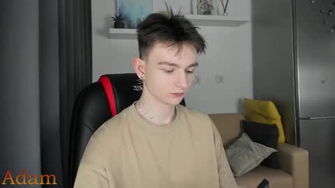 Snapshot of adam_faust chatting on October 29, 3:19 am Adam online show from October 29, 3:19 am