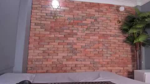 adam_piarse online show from December 19, 1:56 am