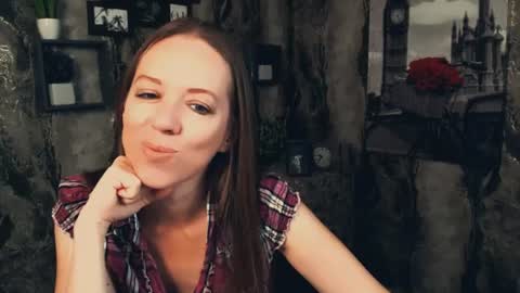 adamais_ online show from August 6, 4:21 am