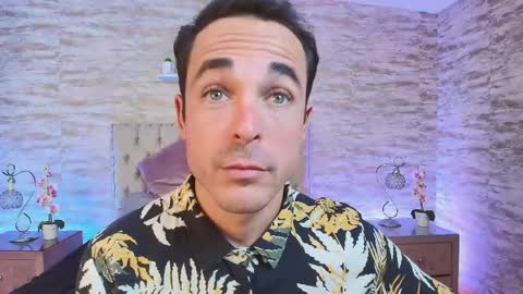 Im Adams Sanz online show from April 15, 10:21 pm