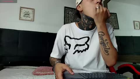 AdamsWalkerr  online show from February 16, 12:25 pm