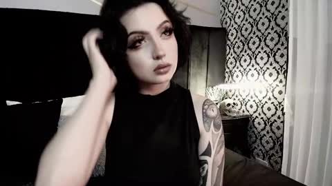 Ade  online show from October 25, 8:53 pm