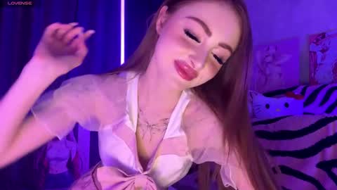 Adele online show from March 7, 12:32 am