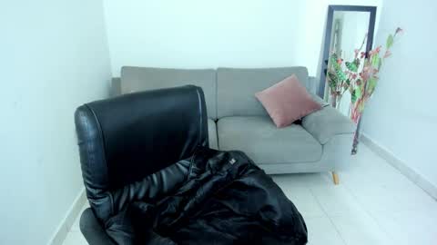 Carolina online show from October 1, 9:19 am