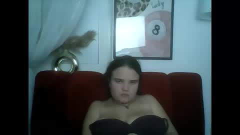 adelecruzz online show from January 17, 2:59 pm