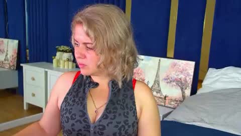 AdeleRavelle online show from July 29, 5:18 am
