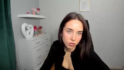 Adele online show from March 13, 7:33 am