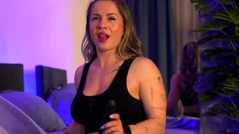 Adeline online show from April 9, 4:49 am