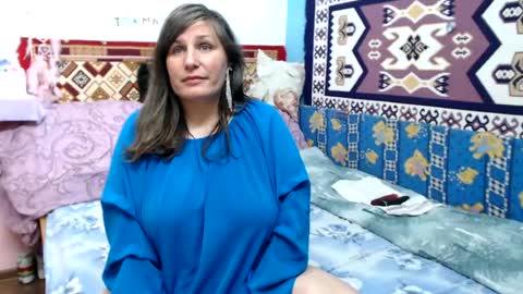 adelinemilf online show from June 13, 3:55 pm