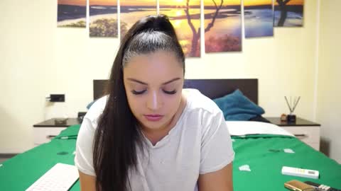 Adellineee online show from September 14, 9:16 pm