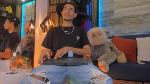 adonis_wb online show from November 18, 1:41 am