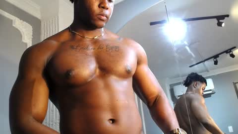 Snapshot of adonisknigh chatting on December 9, 2:28 pm Adonis Knight  online show from December 9, 2:28 pm