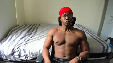 Snapshot of adonisknigh chatting on February 10, 3:21 pm Adonis Knight  online show from February 10, 3:21 pm