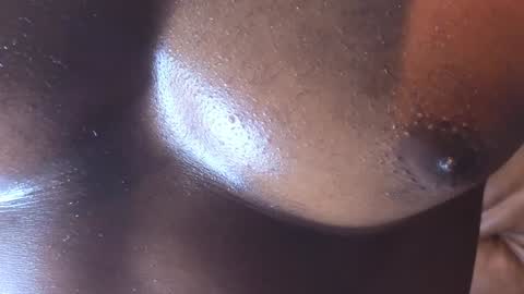 Snapshot of adonisknigh chatting on December 1, 4:32 pm Adonis Knight  online show from December 1, 4:32 pm