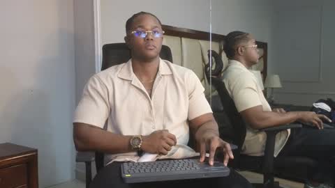 Snapshot of adonisknigh chatting on December 27, 9:11 pm Adonis Knight  online show from December 27, 9:11 pm