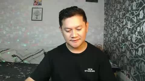 adorableasianboy online show from April 16, 10:37 am