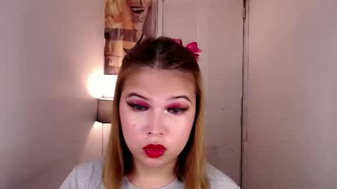 adorabletsforyouxx online show from October 24, 7:25 pm