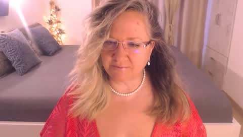 Cryna online show from September 18, 4:27 am