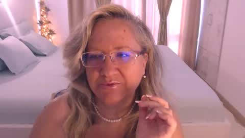 Cryna online show from October 12, 11:47 am