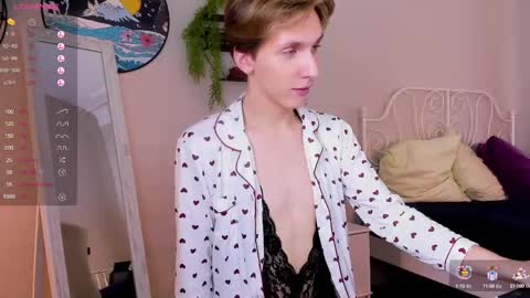Snapshot of adrian_di chatting on February 27, 11:17 am Adrian online show from February 27, 11:17 am
