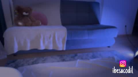 Adri online show from September 11, 7:15 pm