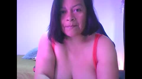 Snapshot of adrianagogo18 chatting on October 1, 11:42 am adrianagogo18 online show from October 1, 11:42 am