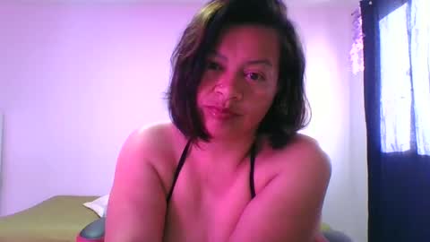 Snapshot of adrianagogo18 chatting on September 22, 12:20 pm adrianagogo18 online show from September 22, 12:20 pm