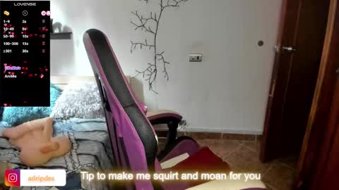 Adriana Paredes  online show from March 12, 1:37 pm