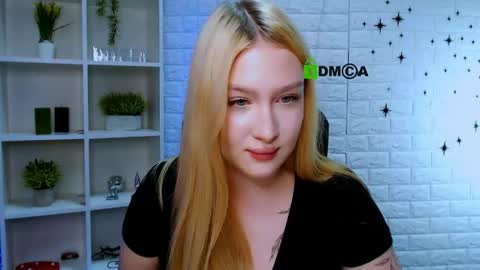 Adriana online show from June 4, 8:59 pm
