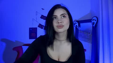 AdrianaTores online show from November 2, 5:18 am