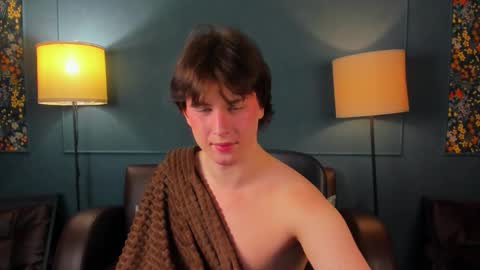 adrianoaubert online show from February 6, 10:30 am