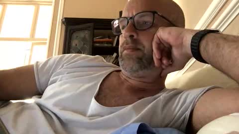 adrienfromparis online show from April 23, 11:51 am