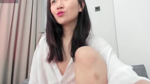 Aenie online show from February 17, 5:04 am